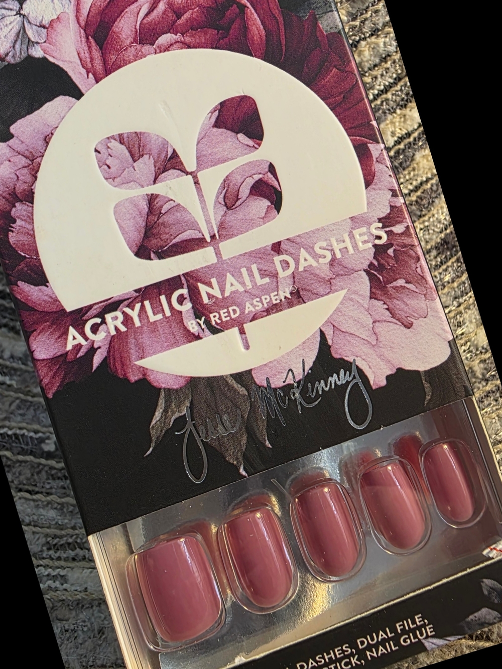 Red Aspen Acrylic Press-On Nail Dashes in Dusty Rose "With Love "Jesse